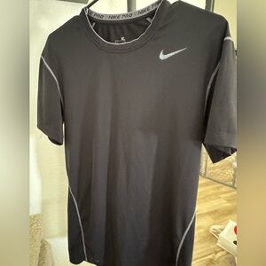 Nike Men's Black Short Sleeve Tee